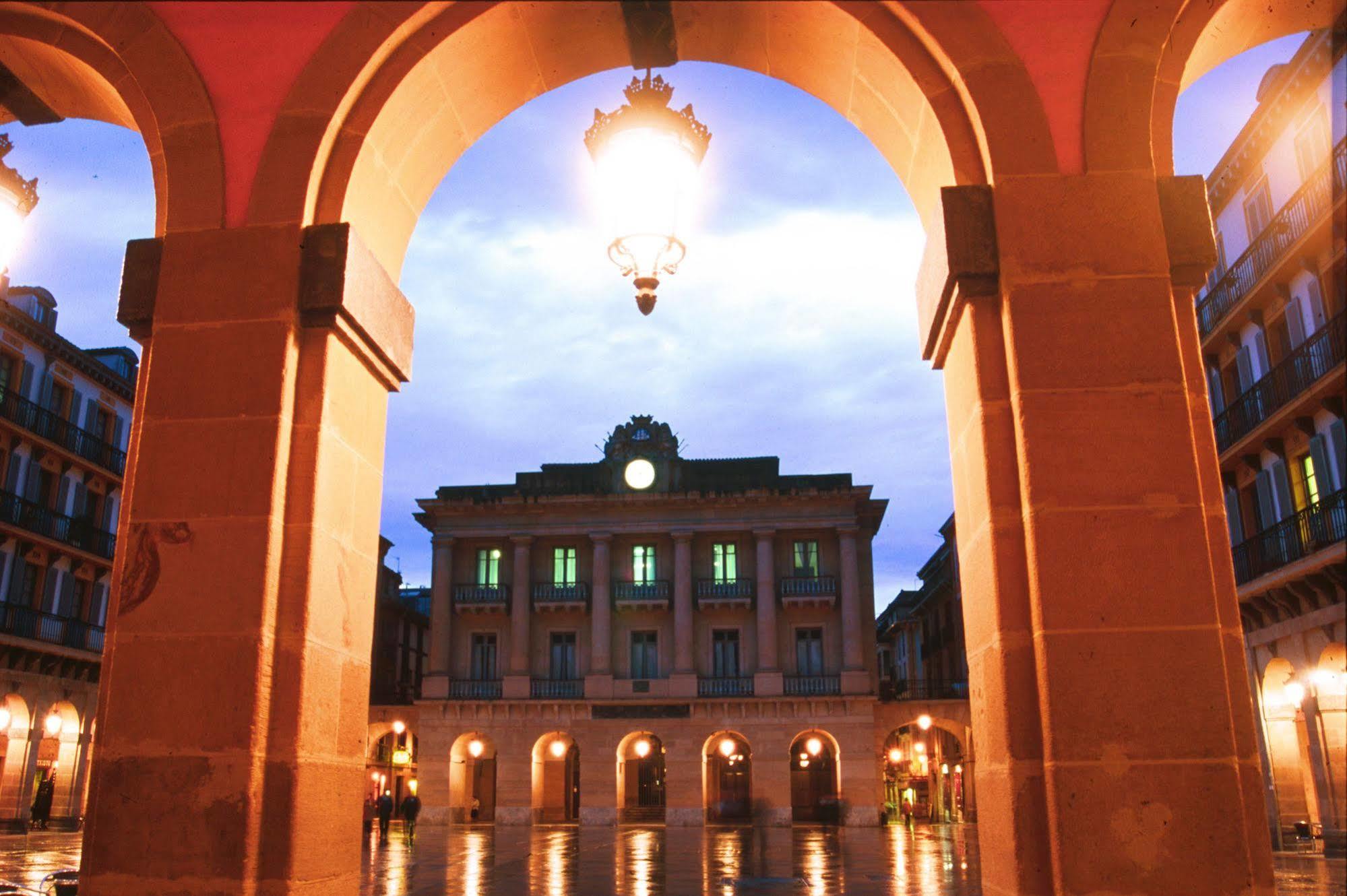 Hotel Parma Saint-Sébastien Extérieur photo